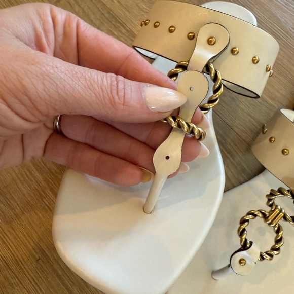 TORY BURCH Vintage Plaque Sandals -NEW but Flawed - Picture 6 of 8